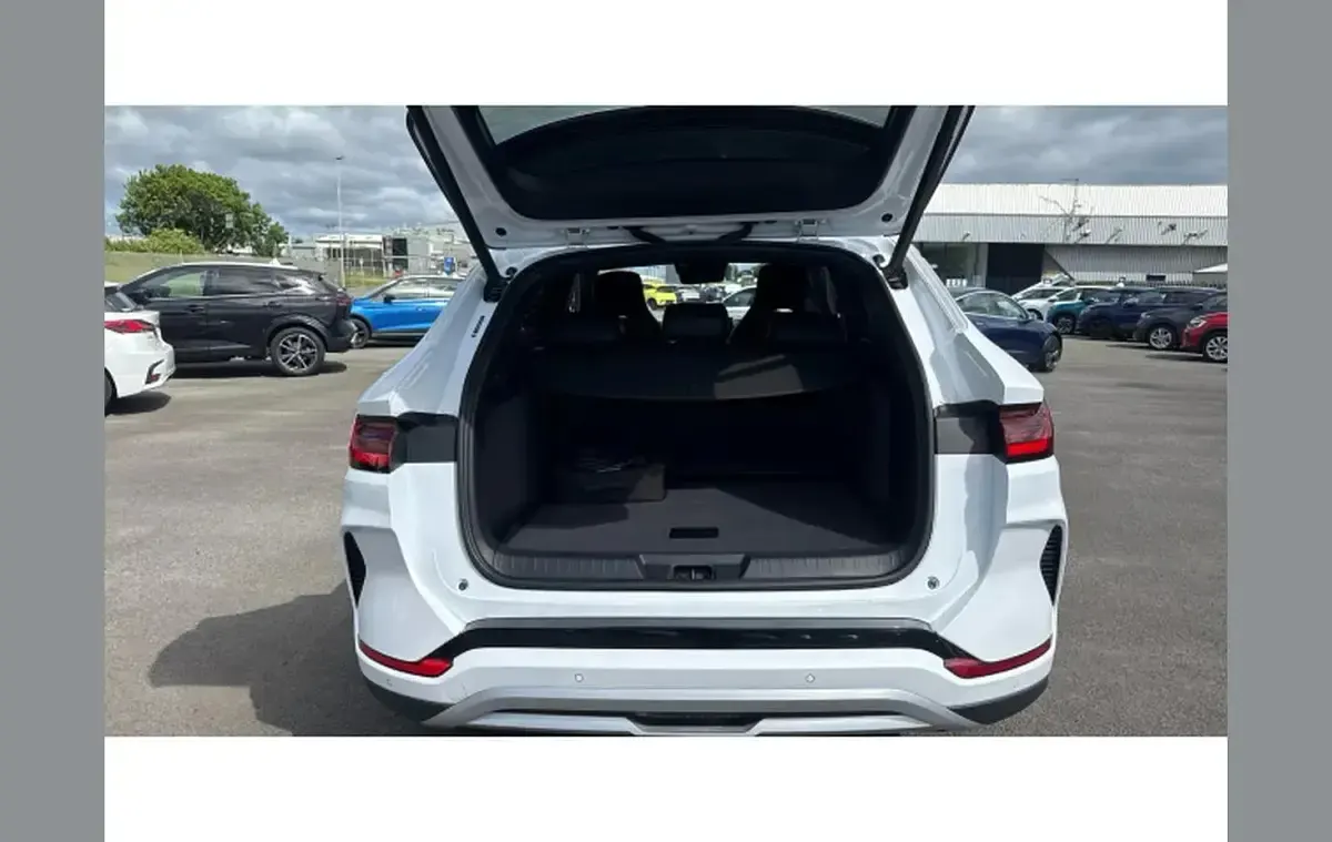 Used BYD Seal U Comfort 324 HP (238 kW) 2025 White SUV