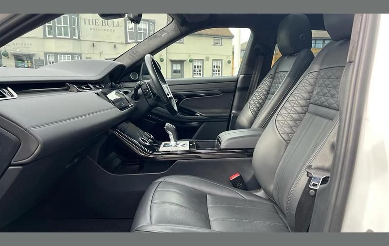 Used Land Rover Range Rover evoque Autobiography 309 HP (227 kW) 2023 White SUV