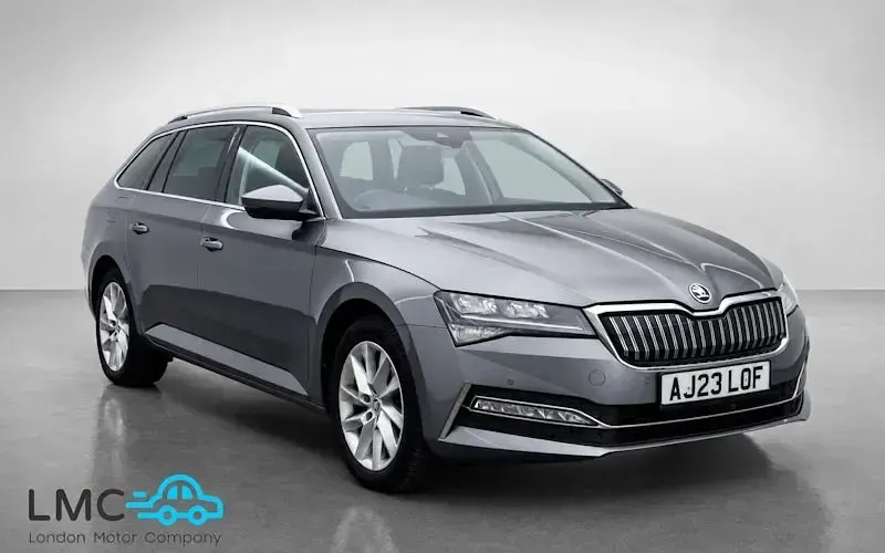 Used Skoda Superb SE Technology 218 HP (160 kW) 2023 Estate
