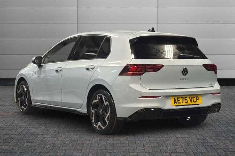 New VW Golf VIII 150 HP (110 kW) 2025
