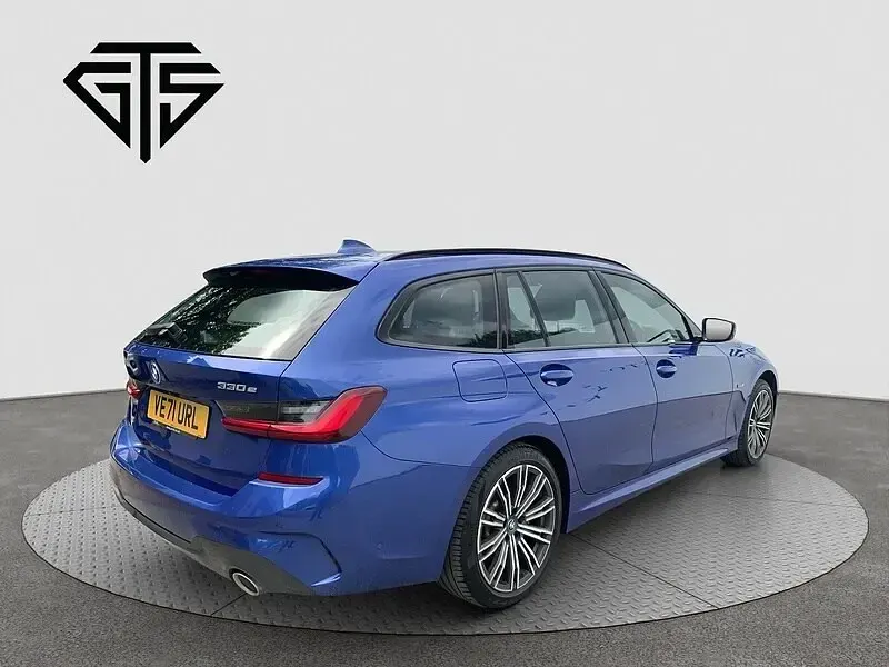 Used BMW 330e M Sport 292 HP (214 kW) 2022 Blue Estate