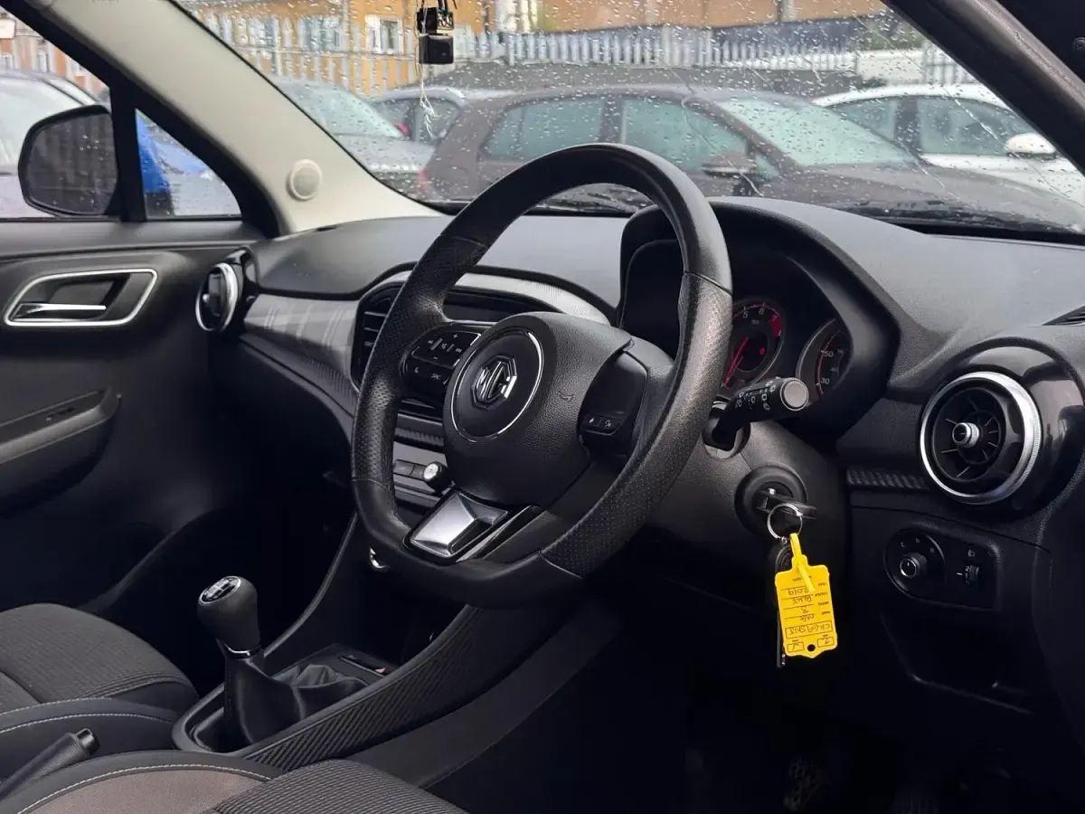 Used MG MG3 Excite 106 HP (77 kW) 2019 Blue Hatchback