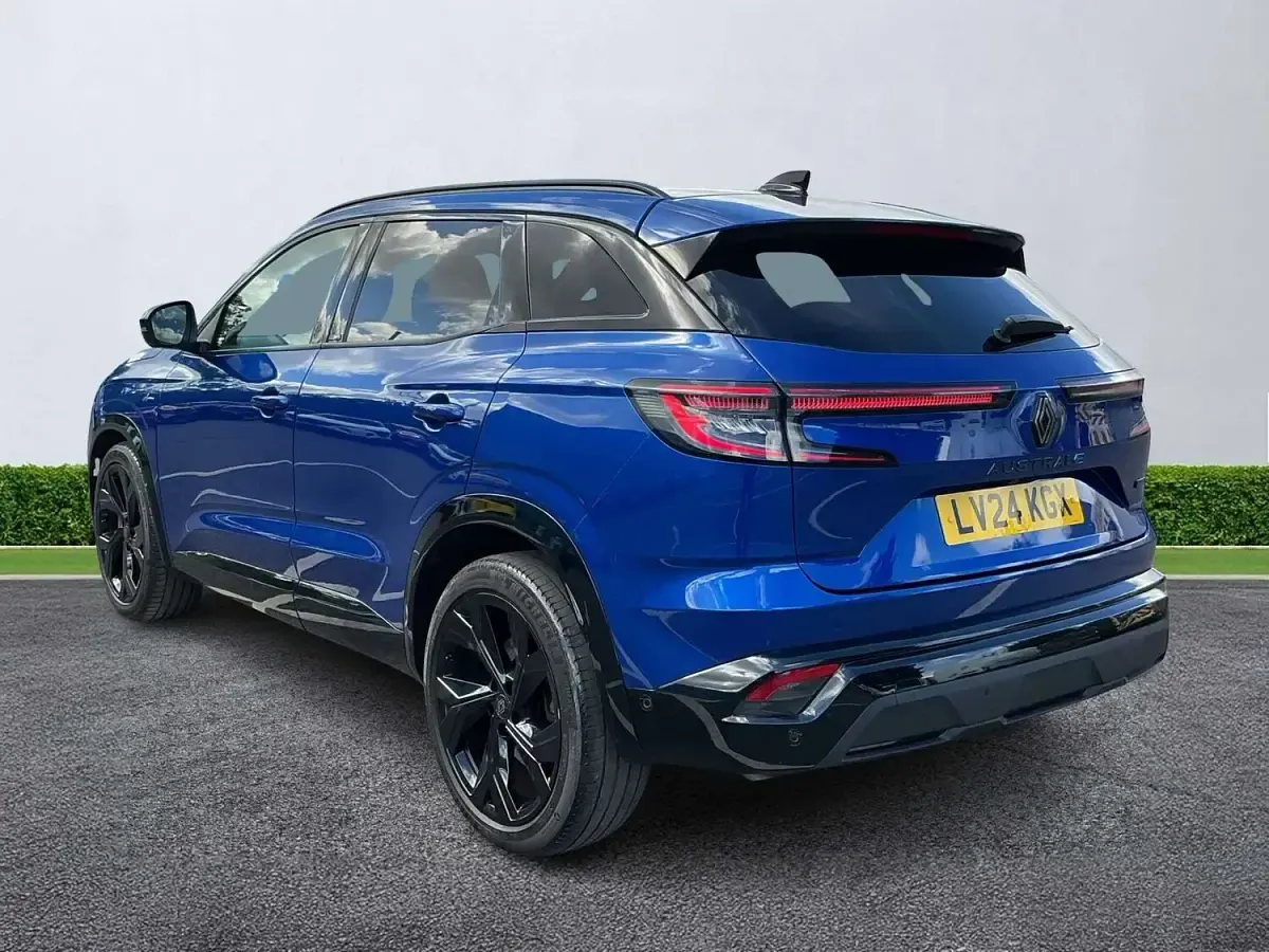 Used Renault Austral Iconic Esprit Alpine 200 HP (147 kW) 2024 Blue SUV