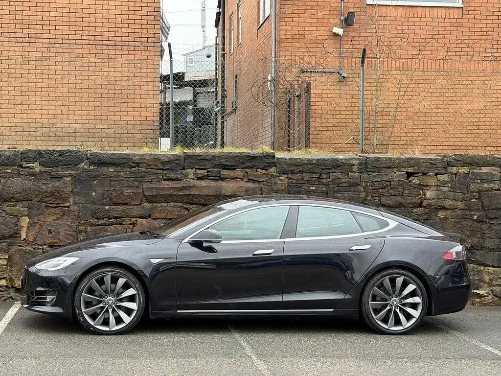 Used Tesla Model S 311 kW (423 HP) 2017 Black Hatchback