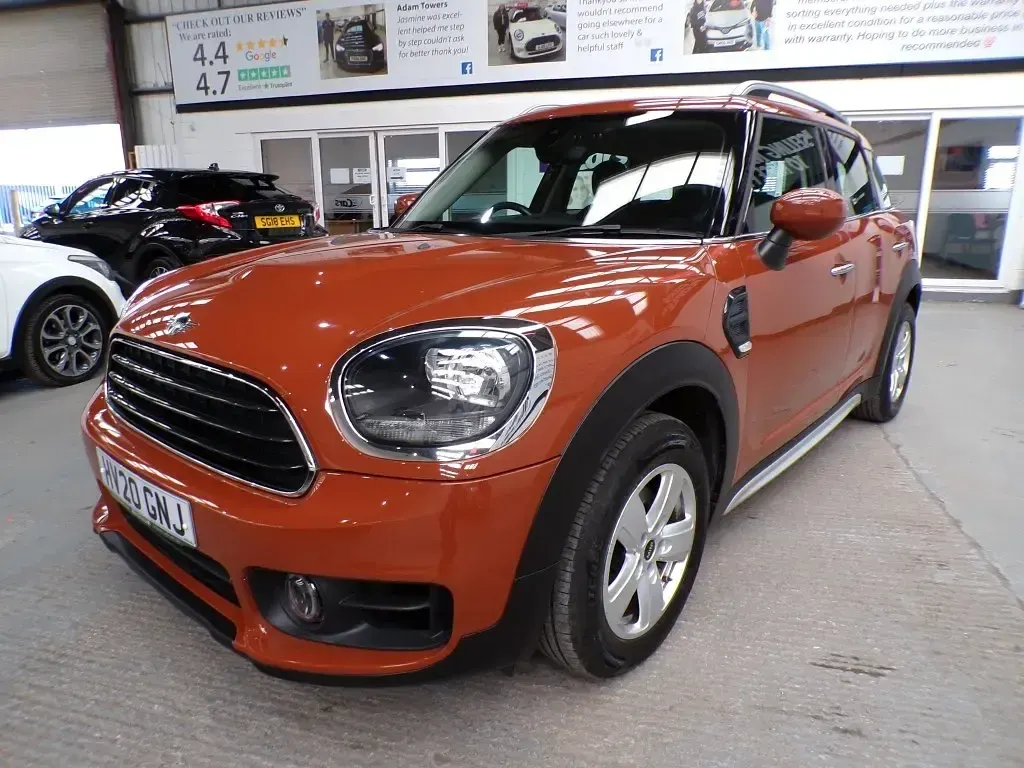 Używany Mini Cooper Classic 2020 Brązowy Hatchback