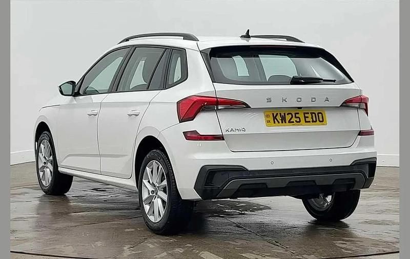 Used Skoda Kamiq SE 113 HP (83 kW) 2025 Candy white SUV