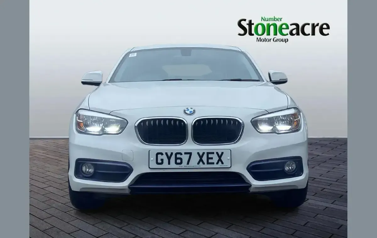 Used BMW 118 Sport Line 134 HP (98 kW) 2017 White Hatchback