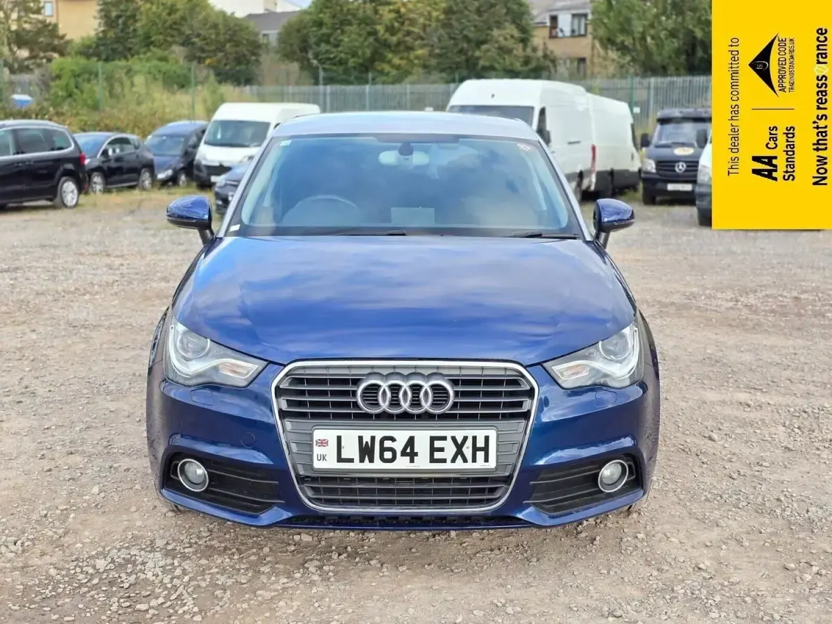 Usado Audi A1 Sportback Sport 122 CV (89 kW) 2014 Azul Utilitario