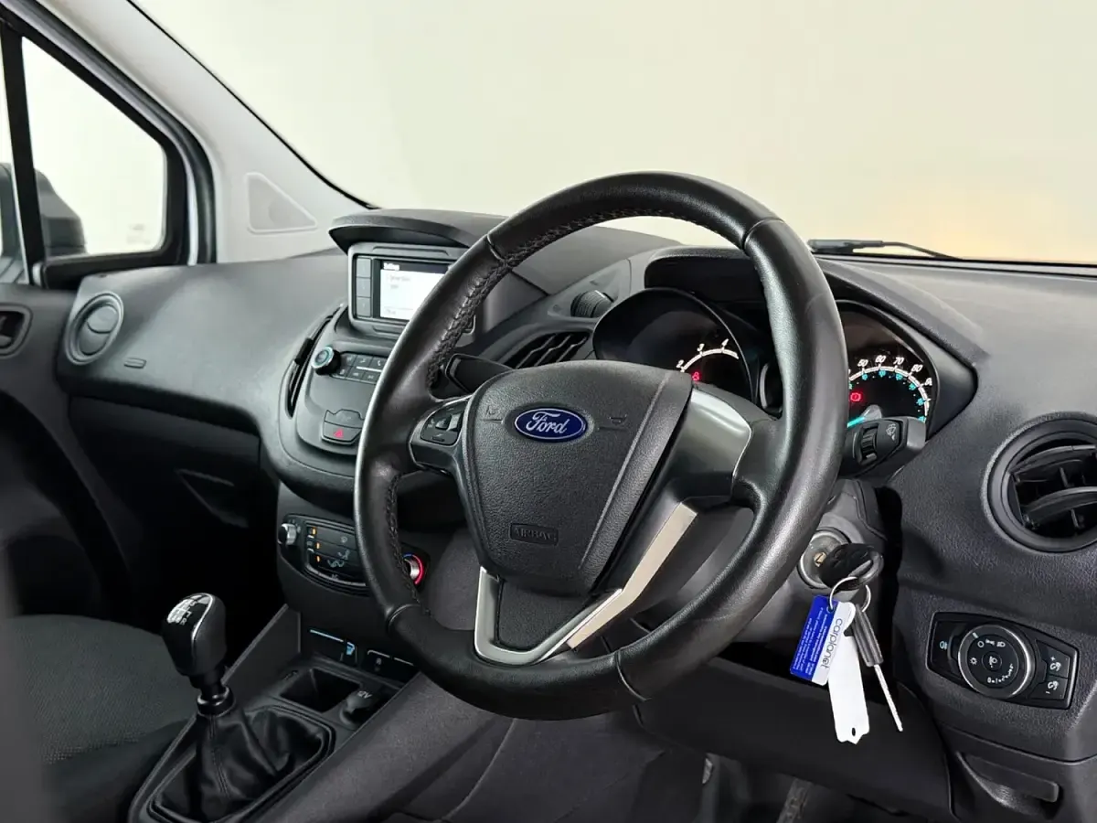 Used Ford Transit Courier S 100 HP (73 kW) 2022 White Van