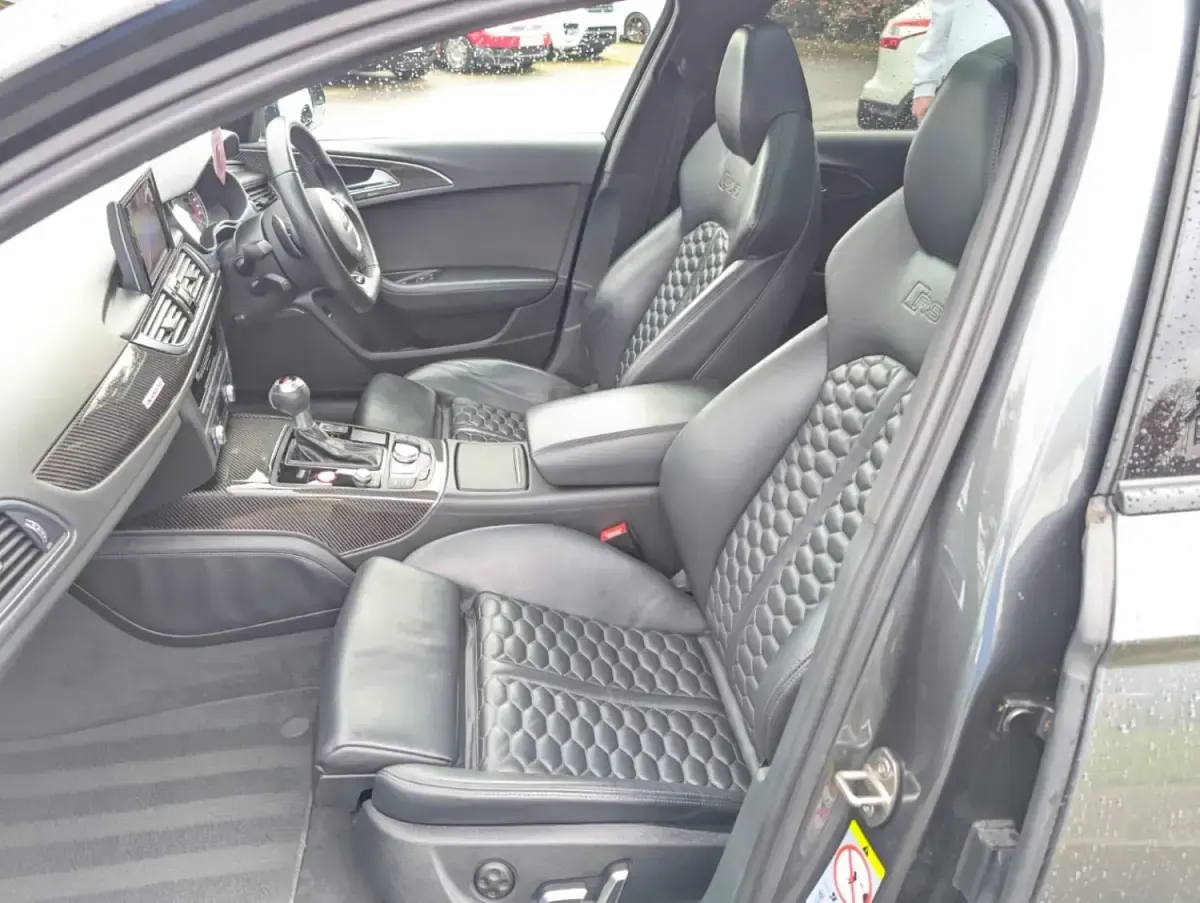 Usado Audi RS6 Performance 2018 Cinzento Carrinha