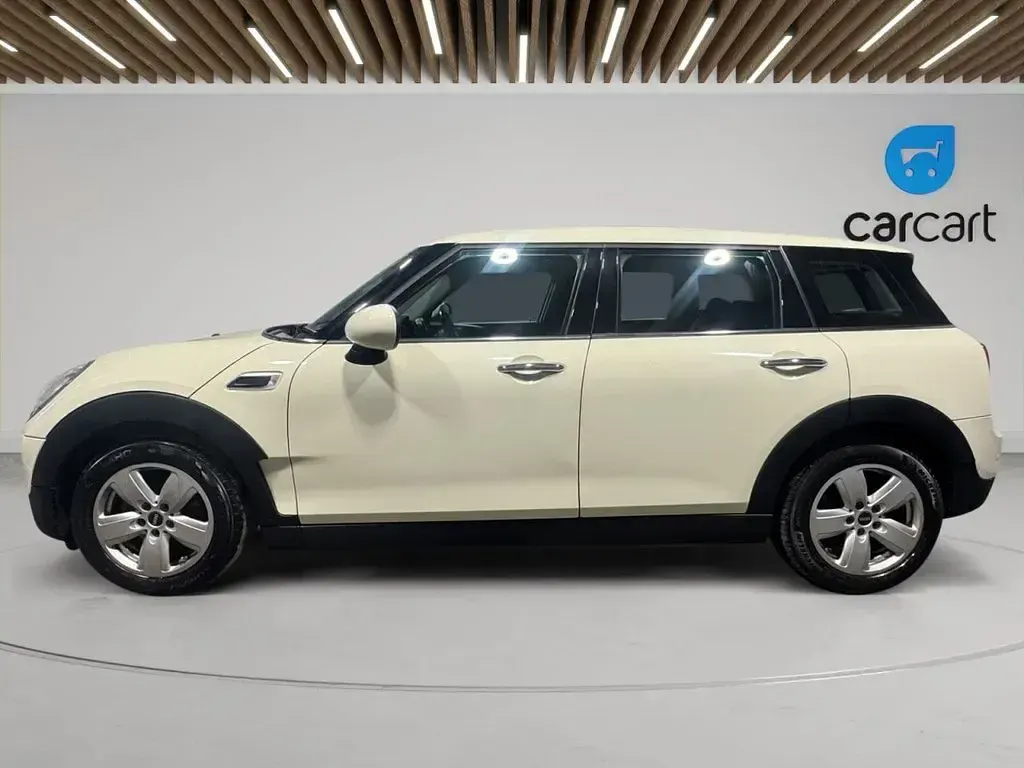 Used Mini One Clubman 116 HP (85 kW) 2017 White Estate