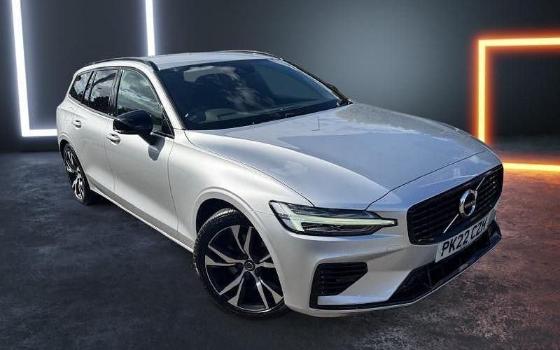 Used Volvo V60 R-Design 349 HP (256 kW) 2021 Estate