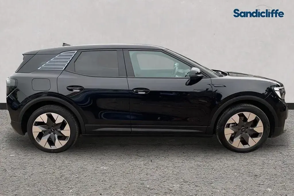Used Ford Explorer Extended Range 82 kW (112 HP) 2025 SUV