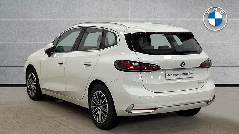 Used BMW 220 Active Tourer Luxury Line 168 HP (123 kW) 2022 White MPV