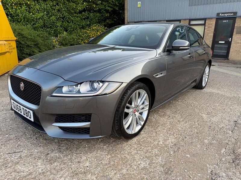 Used Jaguar XF R-Sport 240 HP (176 kW) 2018 Grey Sedan