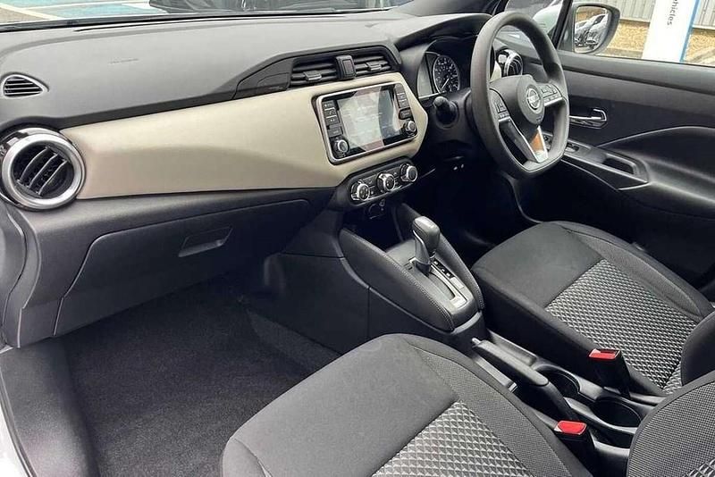 Used Nissan Micra Acenta 91 HP (66 kW) 2021 White Hatchback