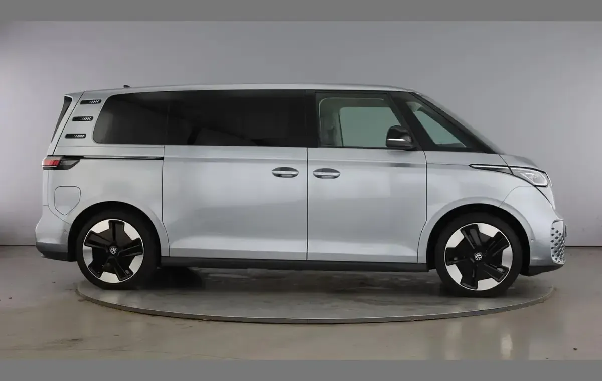 Used VW ID. Buzz Pro 210 kW (286 HP) 2025 Silver MPV
