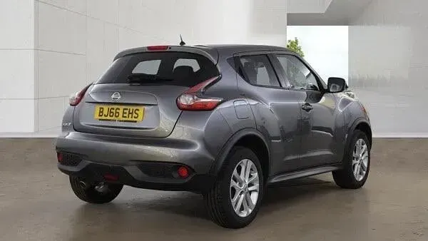 Used Nissan Juke N-Connecta 110 HP (80 kW) 2016 Grey SUV