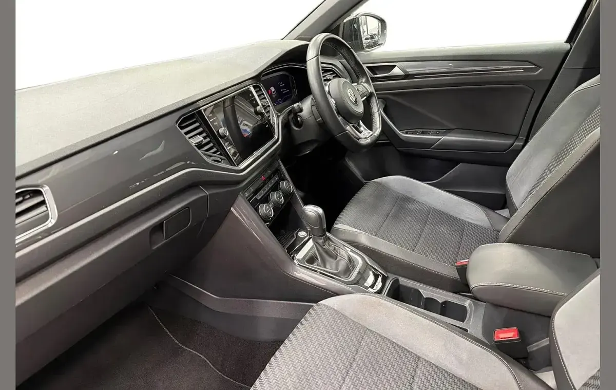 Używany VW T-Roc R-line 150 KM (110 kW) 2022 Czarny SUV