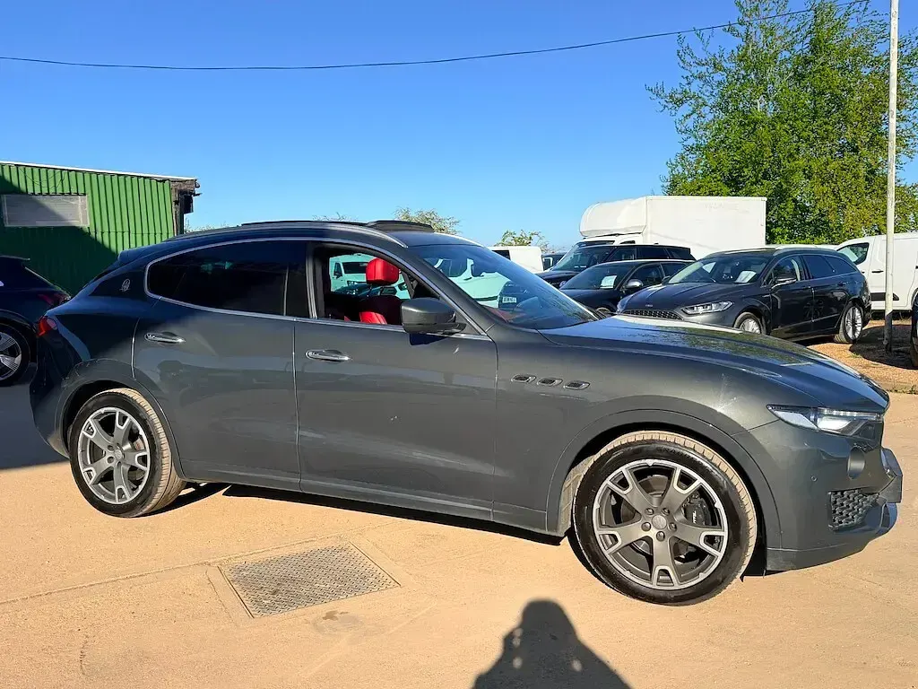 Used Maserati Levante 275 HP (202 kW) 2017 Green SUV