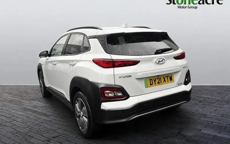Used Hyundai Kona Premium 150 kW (204 HP) 2020 White SUV