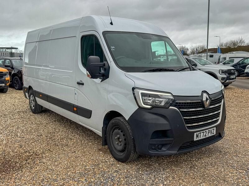 Used Renault Master Business 2022 White MPV