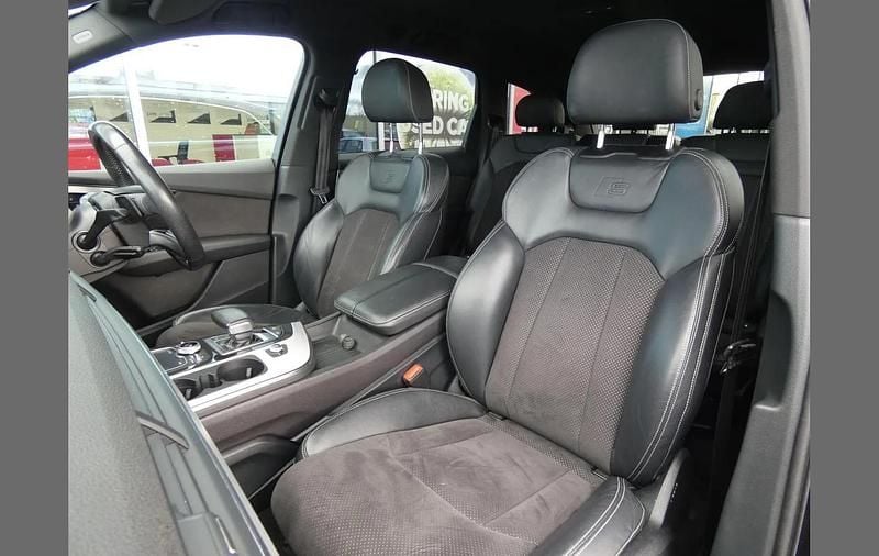 Used Audi Q7 S-Line 267 HP (196 kW) 2017 Black SUV