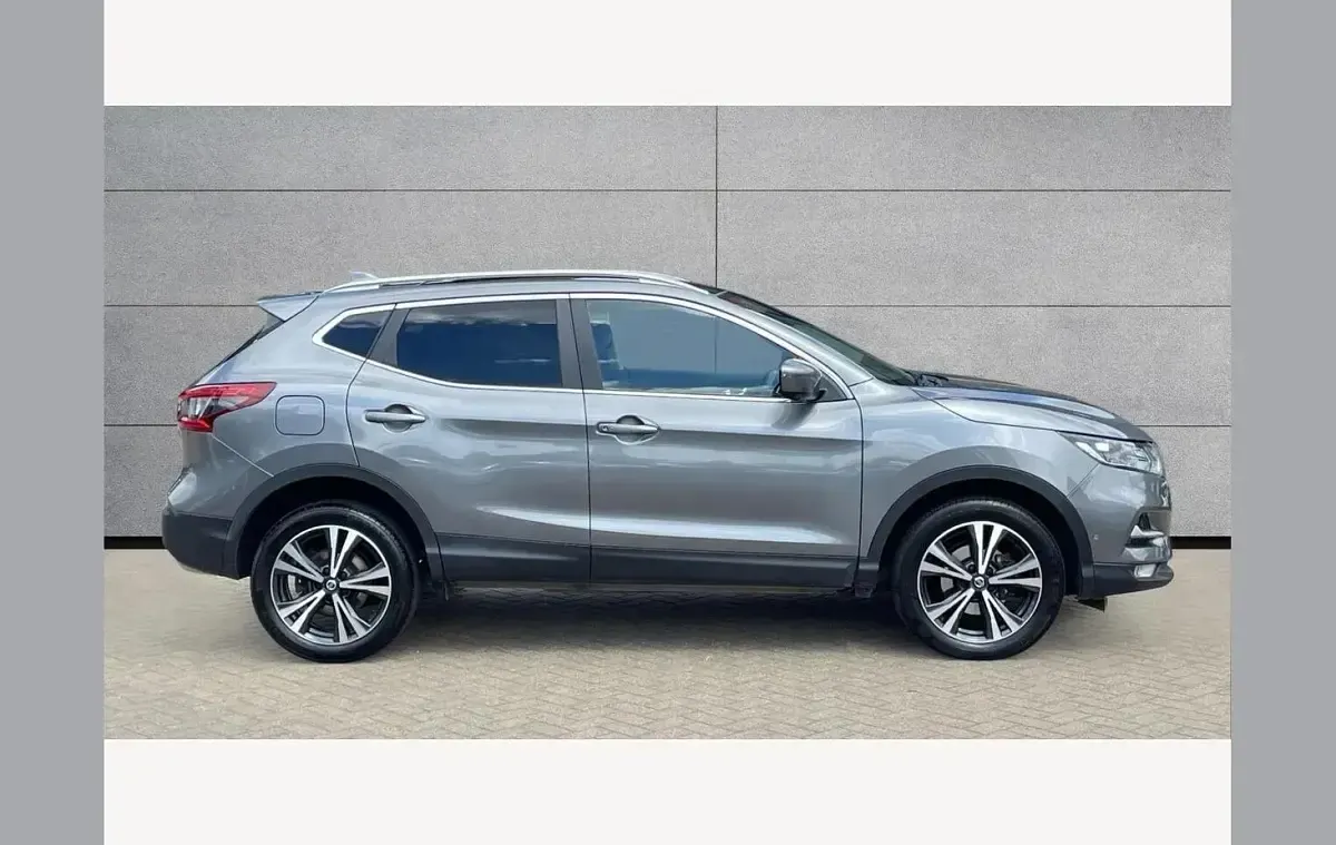 Used Nissan Qashqai N-Connecta 140 HP (102 kW) 2020 Grey SUV