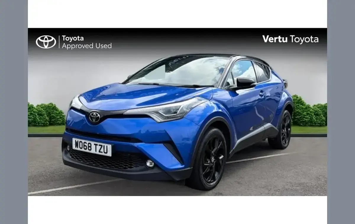 Used Toyota C-HR 116 HP (85 kW) 2019 Nebula blue bitone SUV