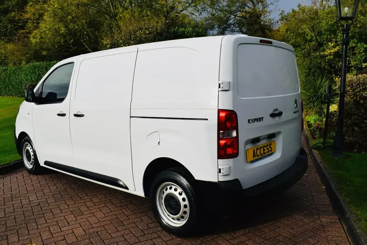 Used Peugeot Expert Premium 2023 White Van