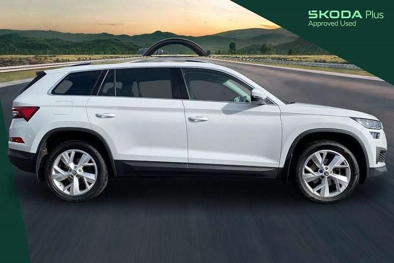 Used Skoda Kodiaq SE L Executive 147 HP (108 kW) 2024 Moon white metallic SUV