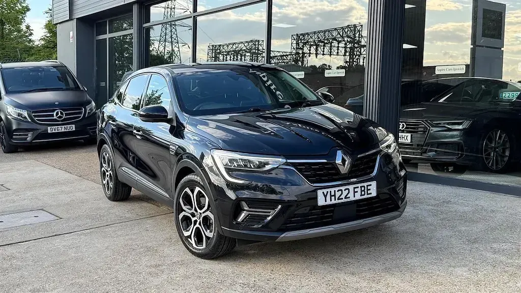 Usado Renault Arkana Version S 2022 Negro SUV