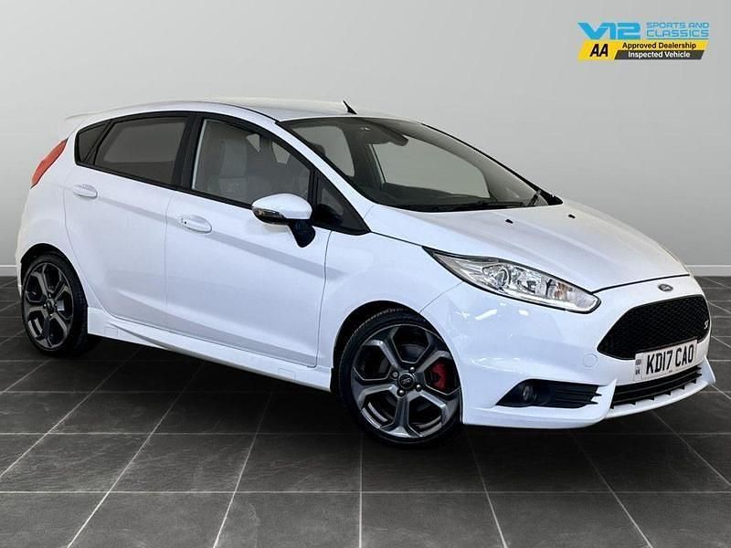 White Used 2017 Ford Fiesta ST Hatchback | £10,395 (Fair price) - Image 1/2