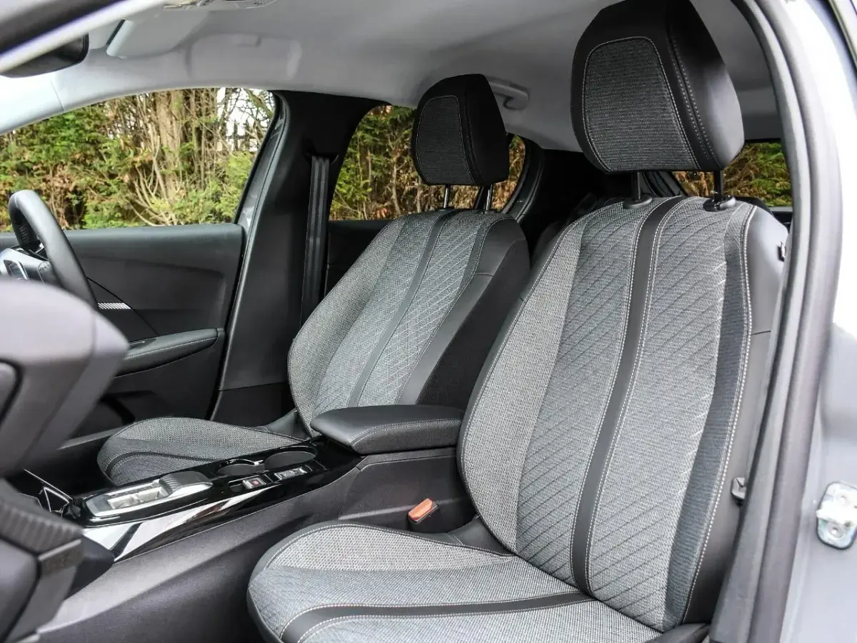 New Peugeot 208 Allure 108 HP (79 kW) 2026 Grey Hatchback