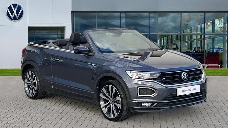 Smokey grey metallic black Used 2021 VW T-Roc R-line SUV | £20,760 (Fair price) - Image 1/4