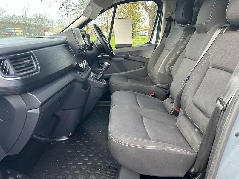 Used Renault Trafic 2023 Grey MPV