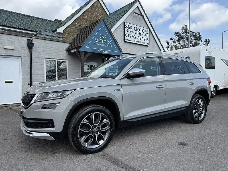 Used Skoda Kodiaq Scout 4x4 150 HP (110 kW) 2018 Grey SUV