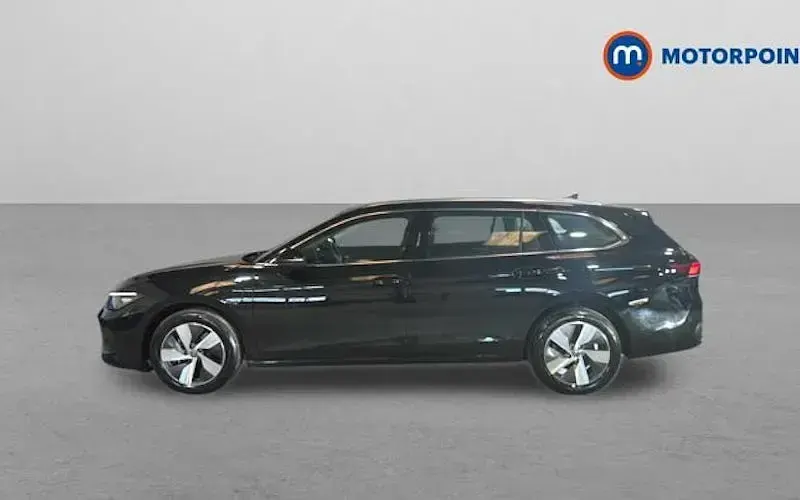 Begagnad VW Passat Life 204 HK (150 kW) 2025 Svart Kombi