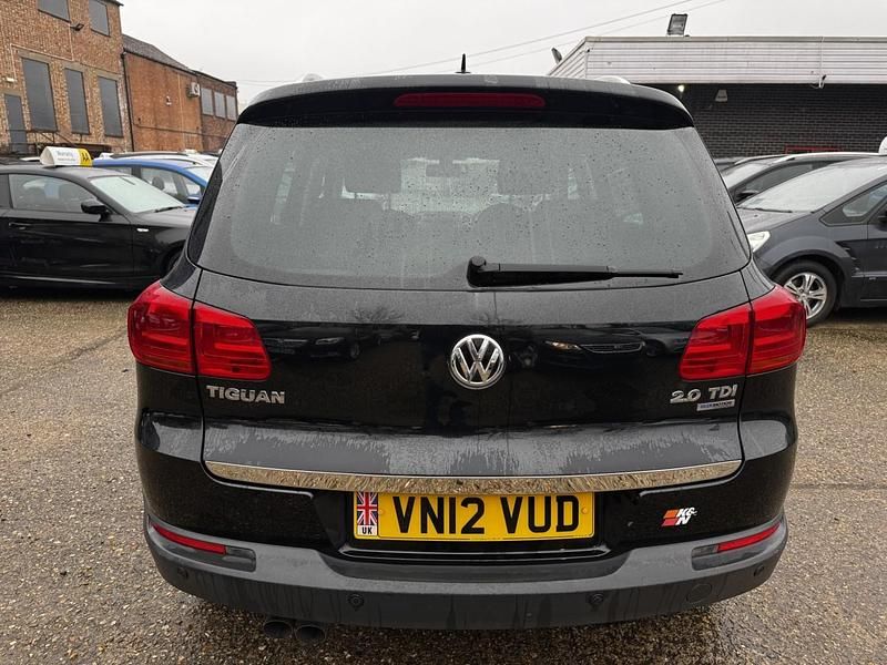 Usado VW Tiguan SE 140 HP (102 kW) 2012 Preto SUV