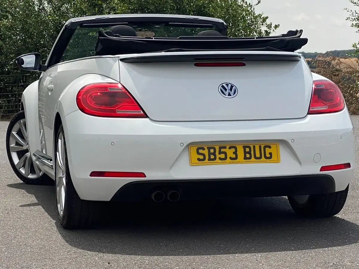 Used VW Beetle Sportline 140 HP (102 kW) 2015 Pure white Hatchback
