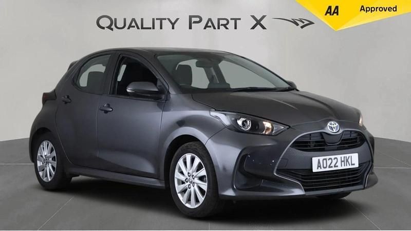 Grey Used 2022 Toyota Yaris Hybrid Hatchback | £12,175 (Super price) - Image 1/4