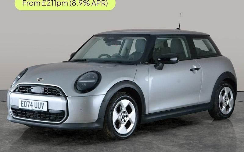 Used Mini Cooper Classic 114 kW (156 HP) 2026 Hatchback