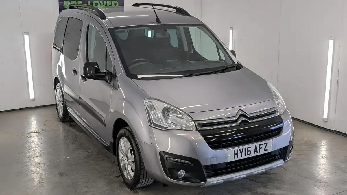 Used Citroën Berlingo XTR 100 HP (73 kW) 2016 Grey MPV