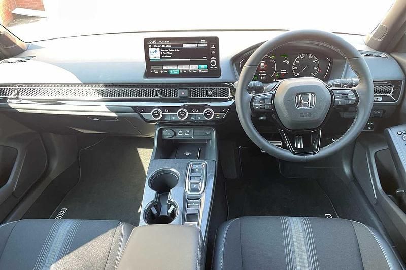 Used Honda Civic Sport 182 HP (133 kW) 2025 White Hatchback