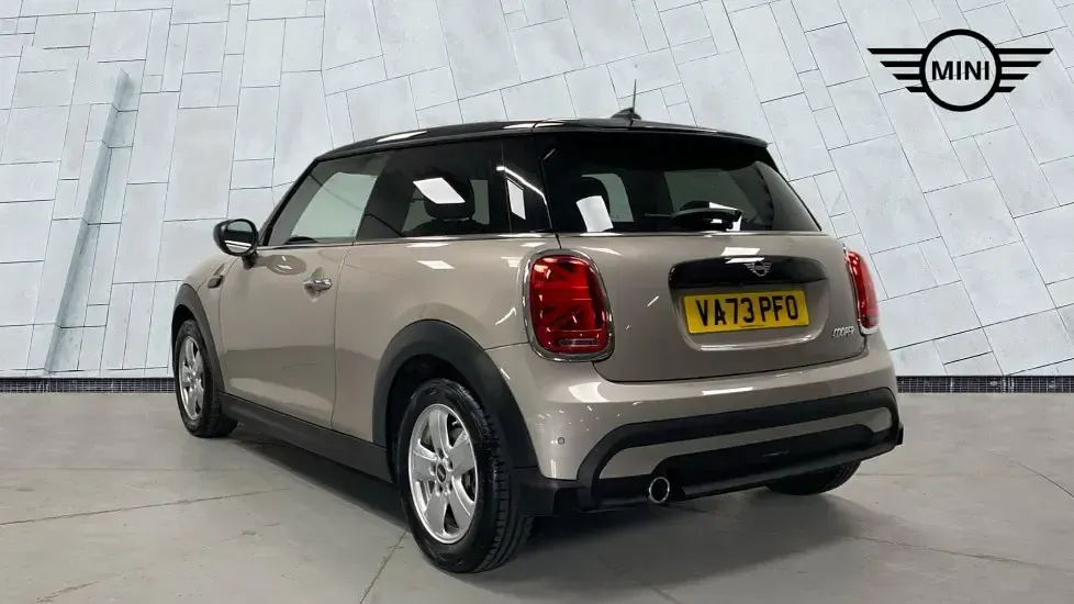 Used Mini Cooper Classic 134 HP (98 kW) 2023 Grey Hatchback