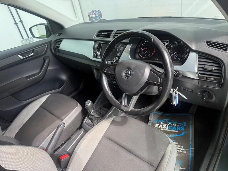 Used Skoda Fabia SE 60 HP (44 kW) 2015 Grey Hatchback