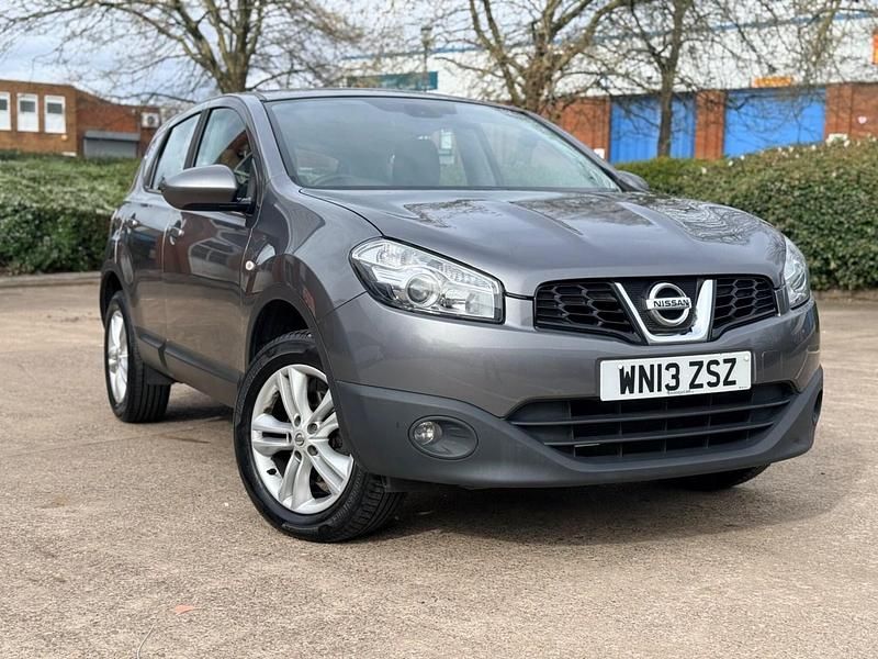 Used Nissan Qashqai Acenta 117 HP (86 kW) 2013 Grey SUV