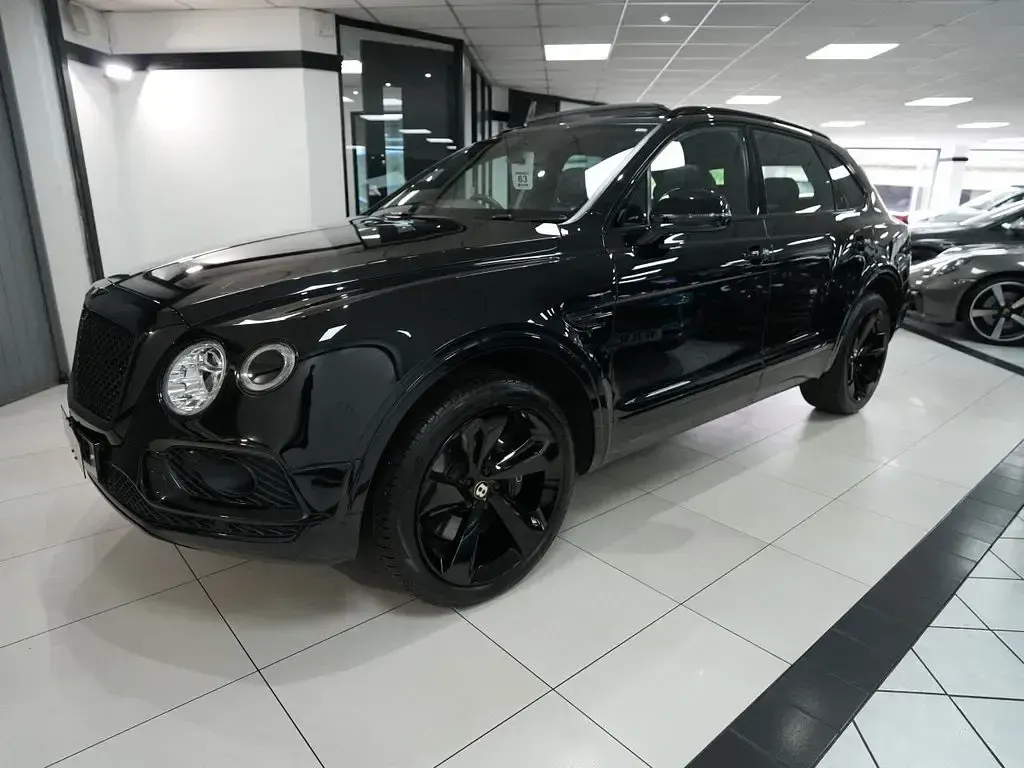 Used Bentley Bentayga 550 HP (404 kW) 2019 Black SUV