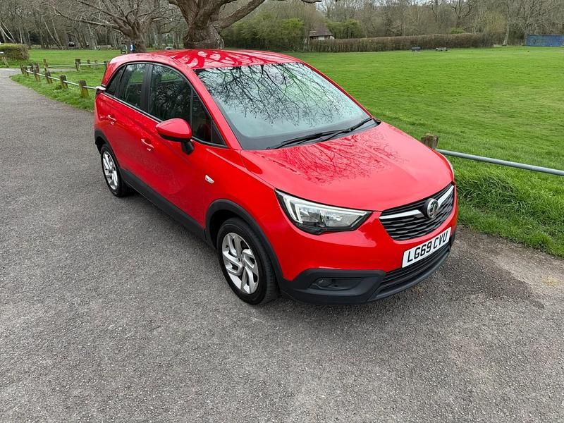 Used Vauxhall Crossland X 83 HP (61 kW) 2019 Red SUV