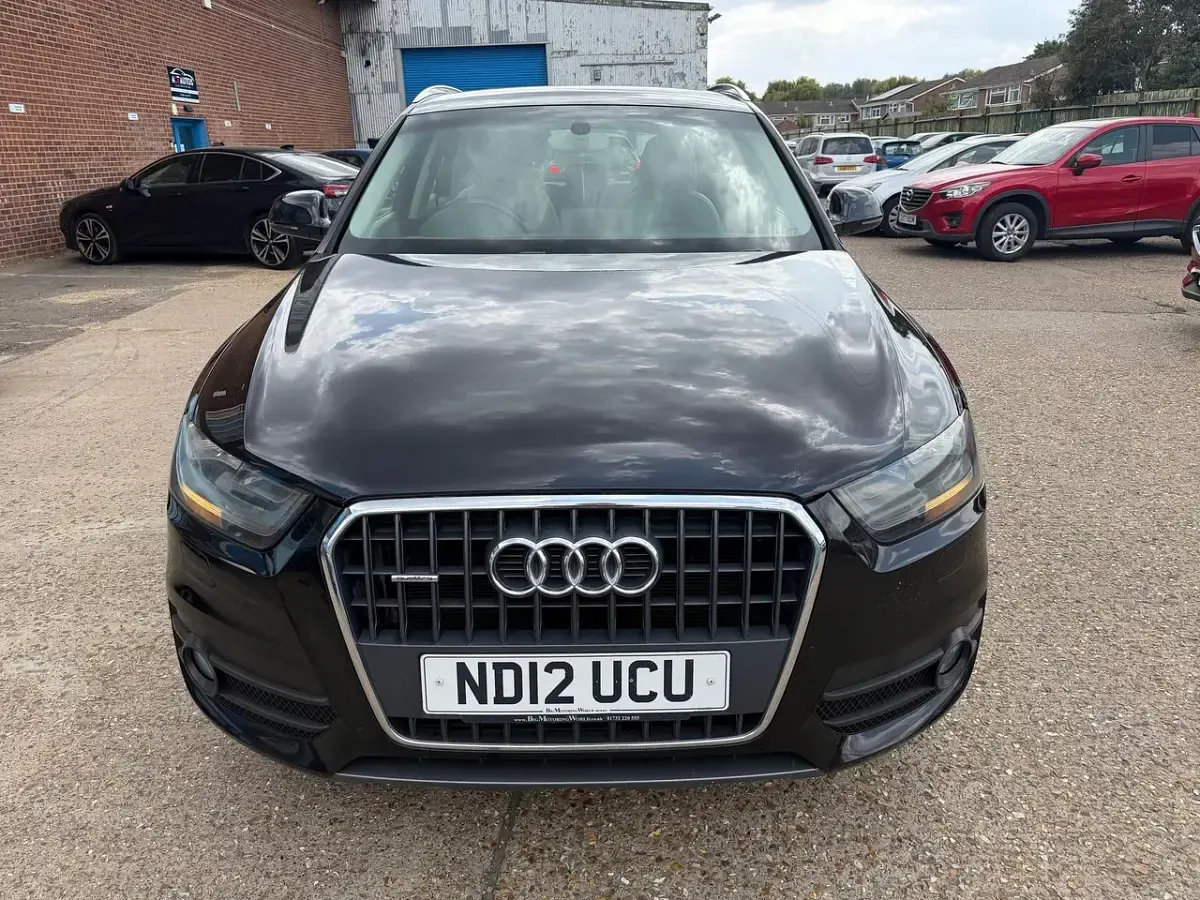 Used Audi Q3 Design 170 HP (125 kW) 2012 Black SUV
